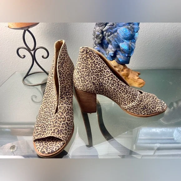 Lucky Brand Joal Leopard Print Leather Stacked Chunky Heel Peep Toe Shooties 7.5 - Picture 12 of 13